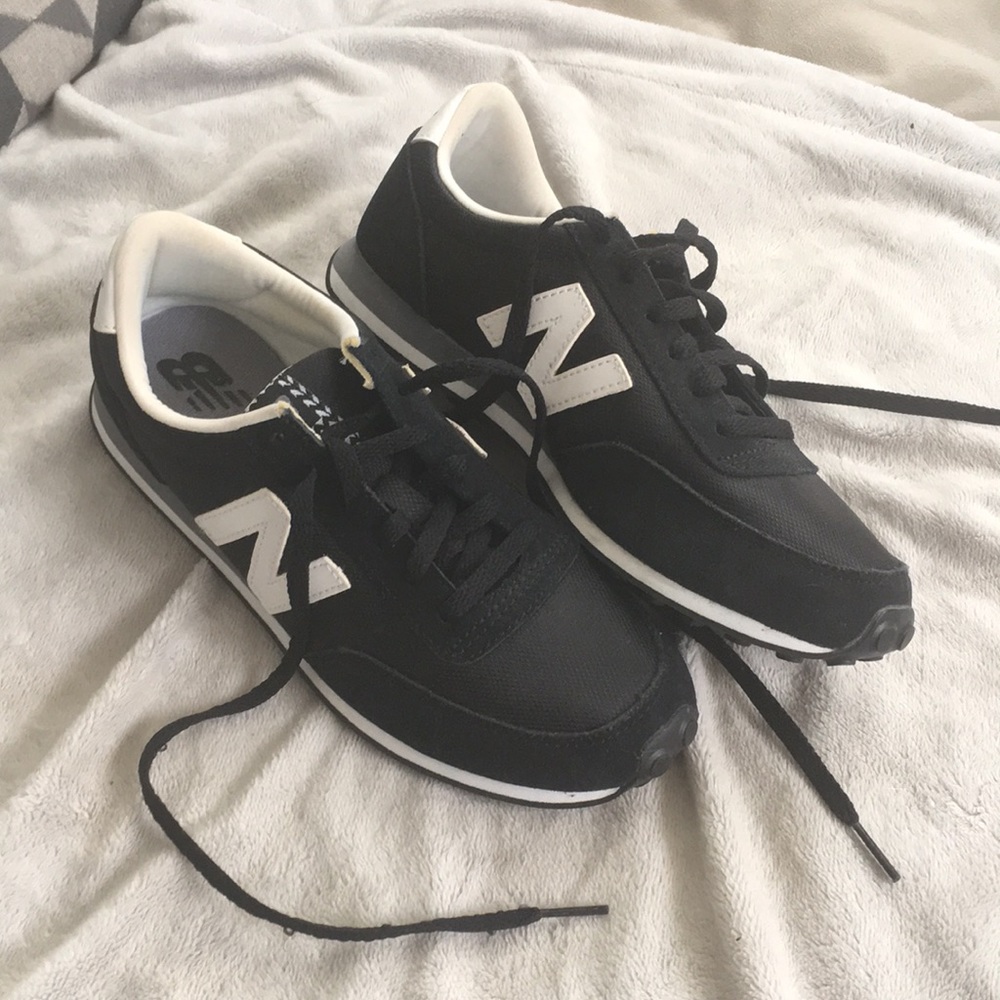 New Balance 410 Classics sneakers NWOT size 7.5